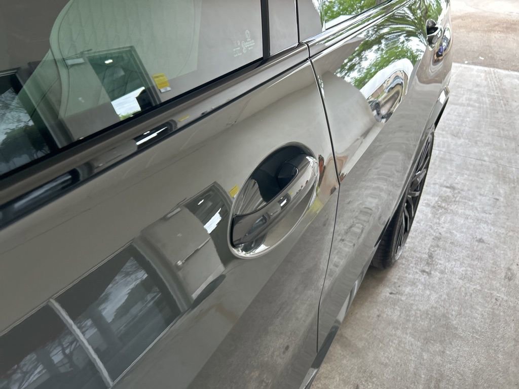 Used 2021 BMW X5 M50i w/ Executive Package image 16