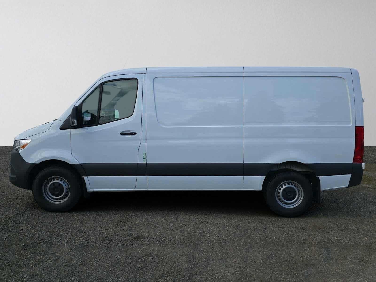 Used 2025 Mercedes-Benz Sprinter 2500 image 6