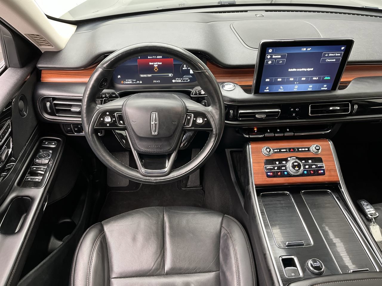 Used 2024 Lincoln Aviator Reserve AWD/4WD image 16