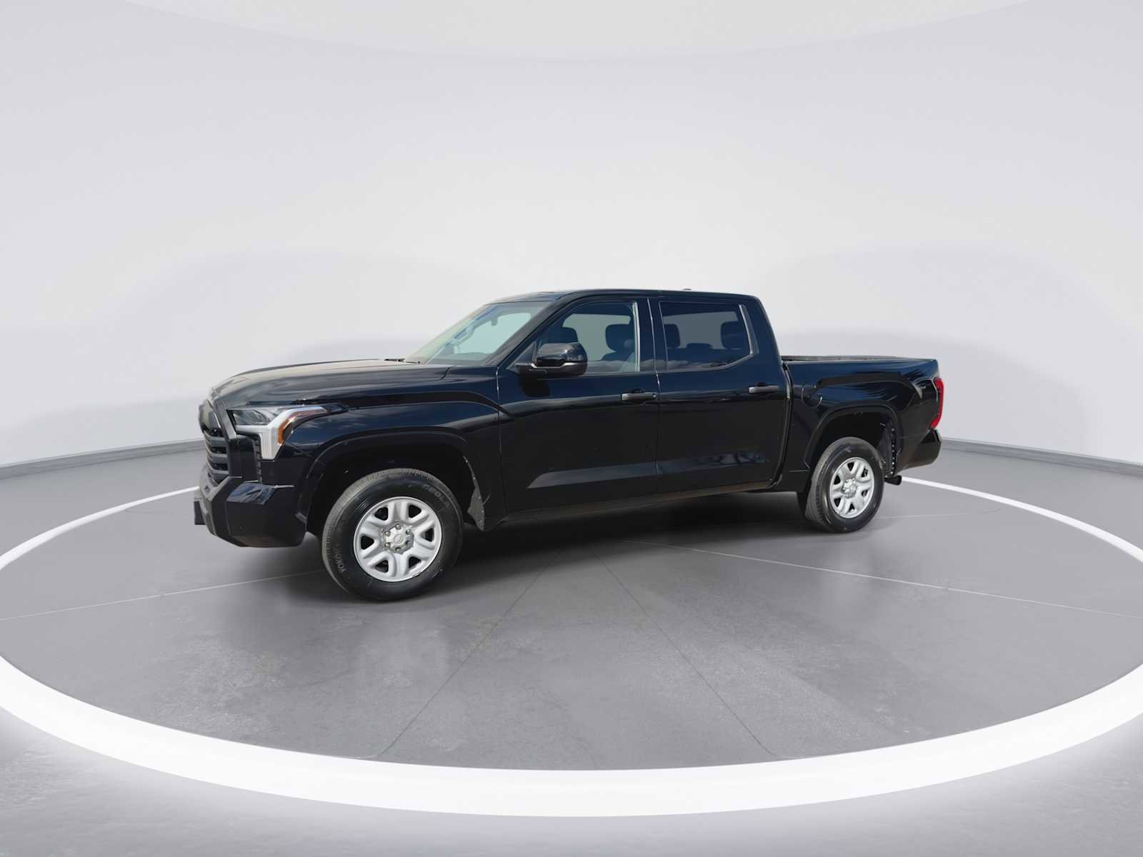 Used 2023 Toyota Tundra SR w/ SR Tow Package image 4