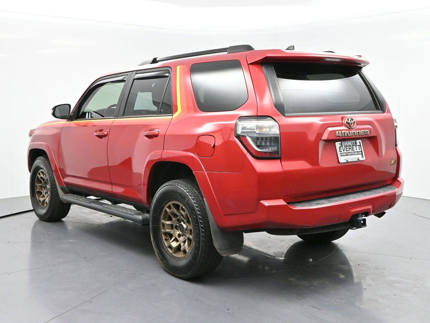 Used 2023 Toyota 4Runner 40th Anniversary SE AWD/4WD image 5
