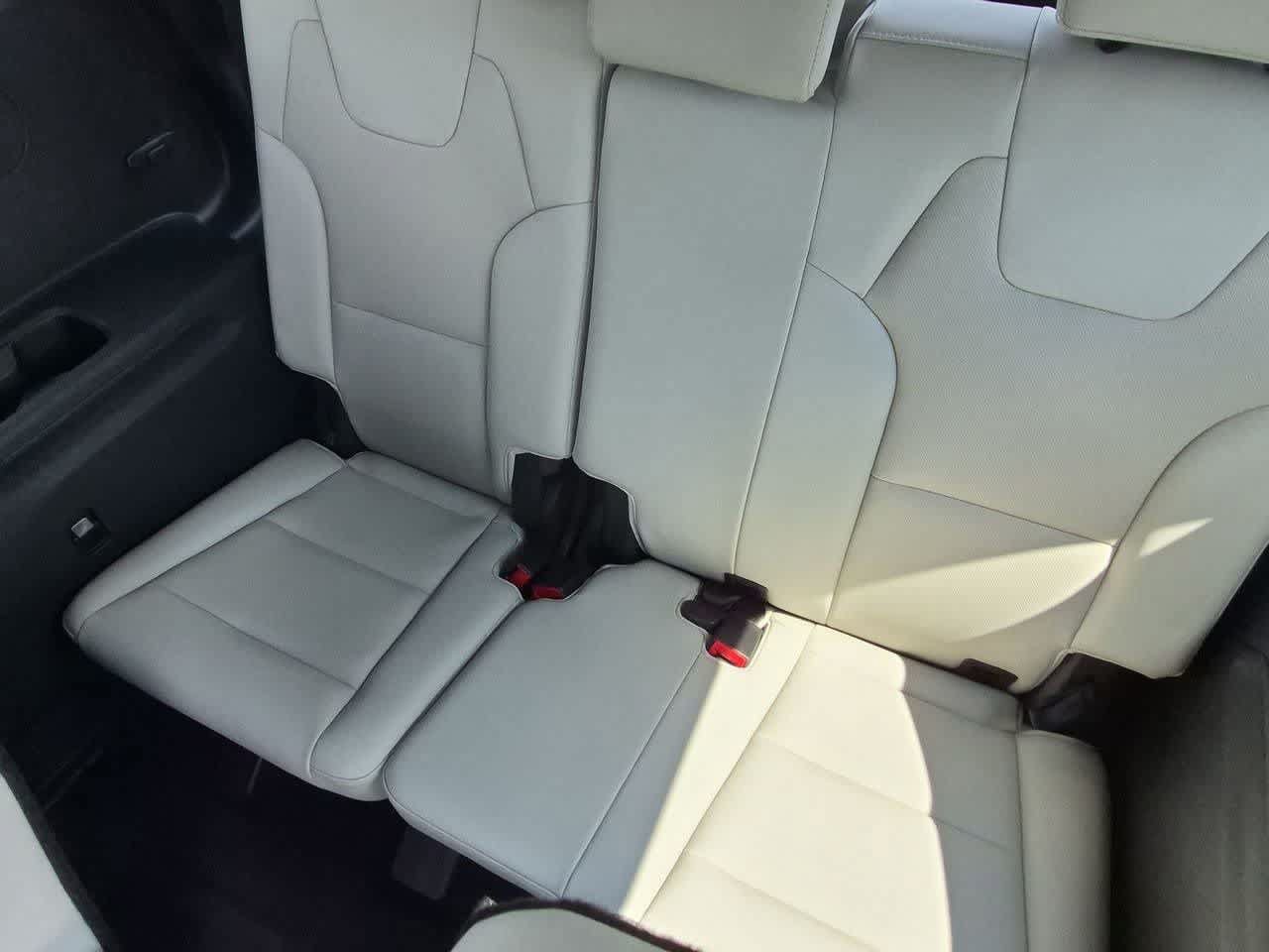 Used 2021 Kia Telluride EX w/ EX Premium Package AWD/4WD image 22