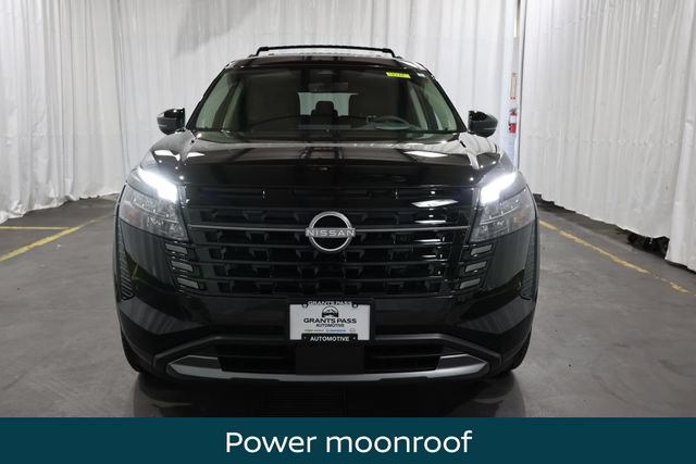 New 2026 Nissan Pathfinder Platinum w/ Cargo Package AWD/4WD image 8