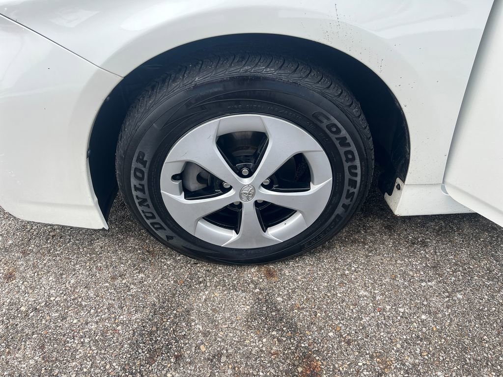 Used 2015 Toyota Prius Three image 26