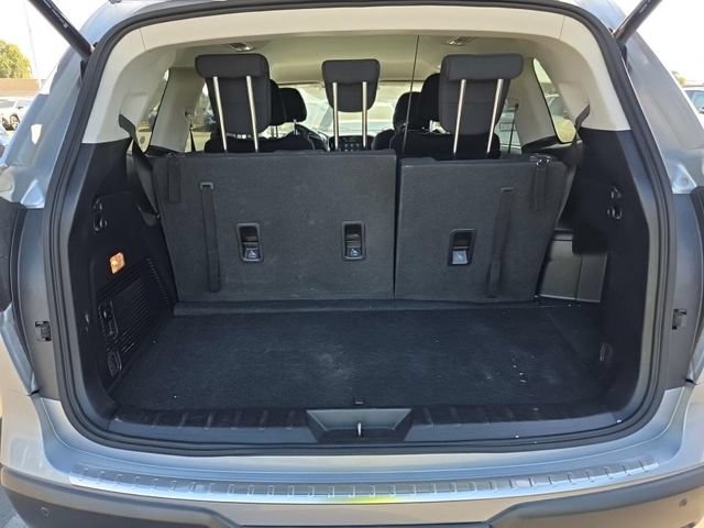 Used 2023 Subaru Ascent Premium w/ Convenience Package AWD/4WD image 10