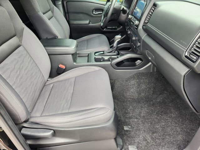 Used 2023 Nissan Frontier SV w/ Midnight Edition Package image 14