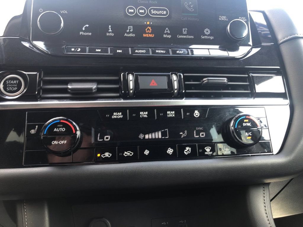 Used 2023 Nissan Pathfinder SL w/ Lighting Package (N92) FWD image 22