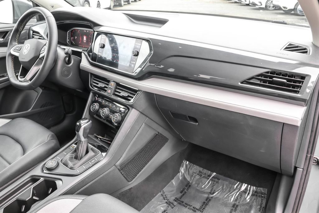 Certified 2023 Volkswagen Taos SEL AWD/4WD image 39