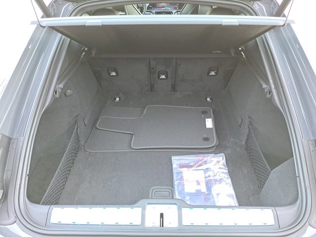 New 2026 Porsche Panamera 4 image 15