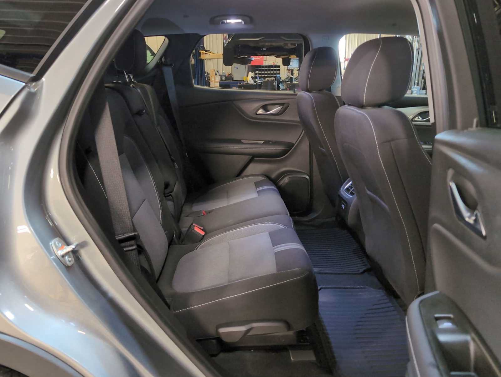Used 2025 Chevrolet Blazer LT AWD/4WD image 26