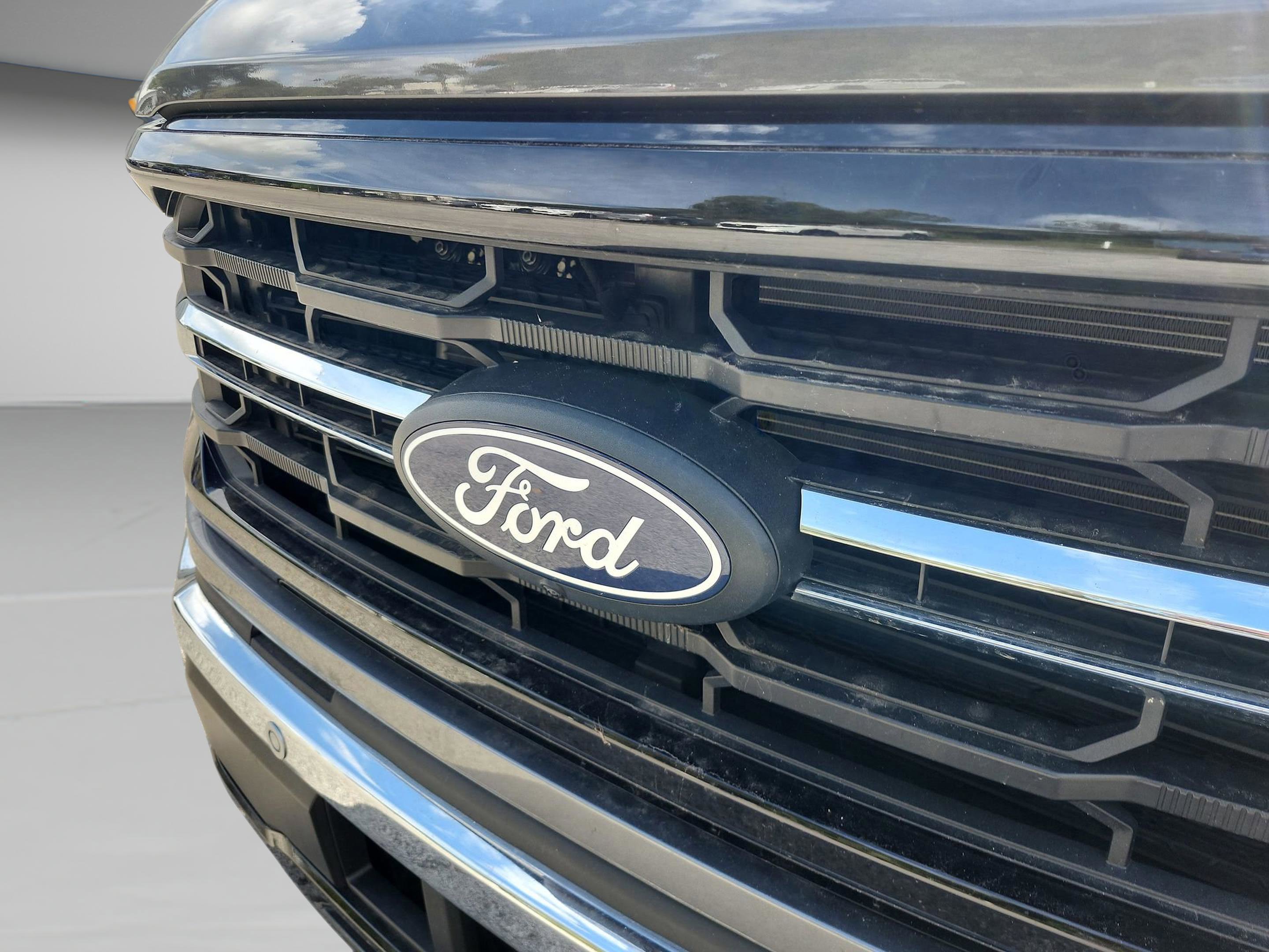 New 2025 Ford F150 XLT w/ Equipment Group 302A MID image 22