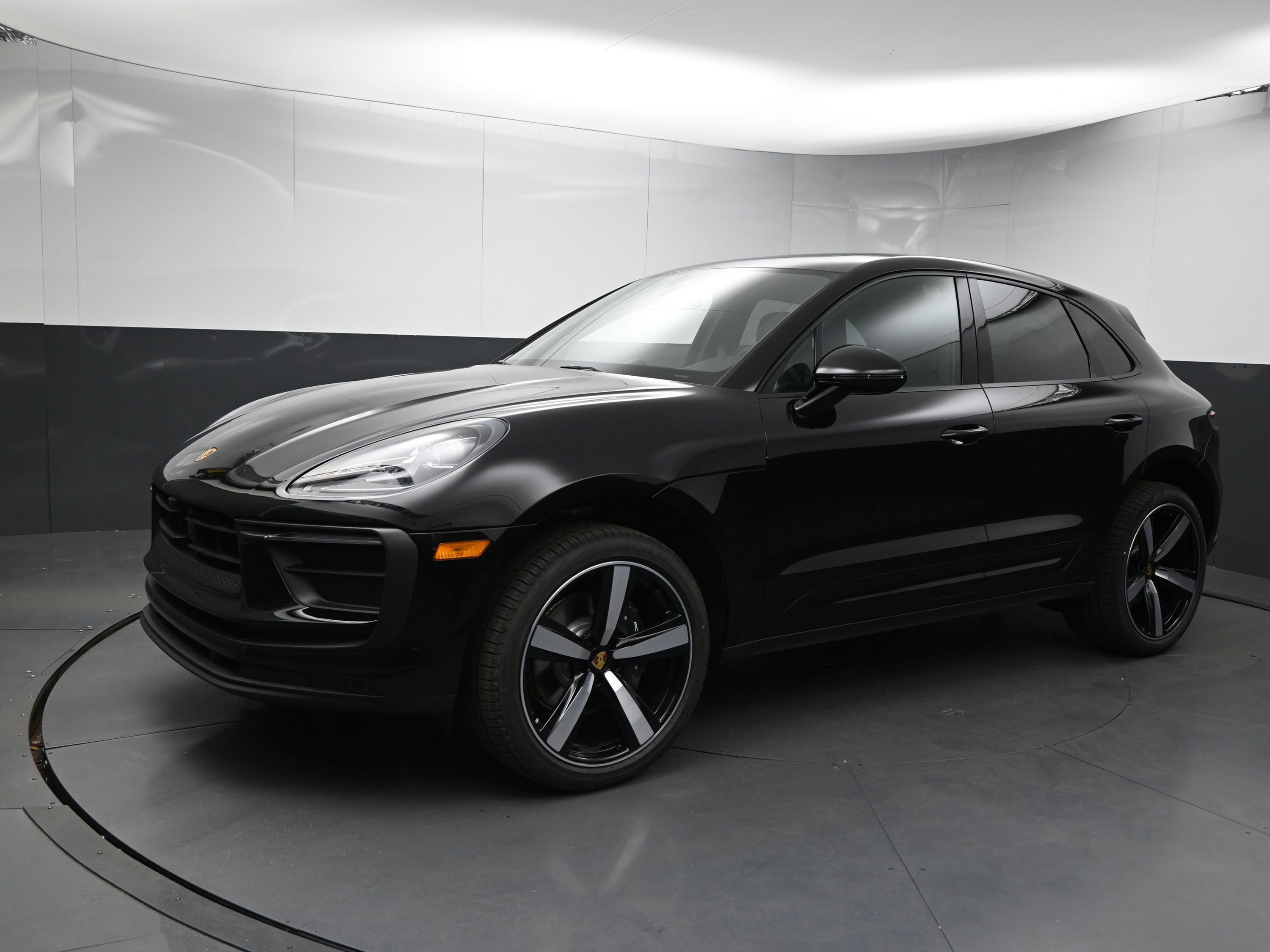 Used 2025 Porsche Macan