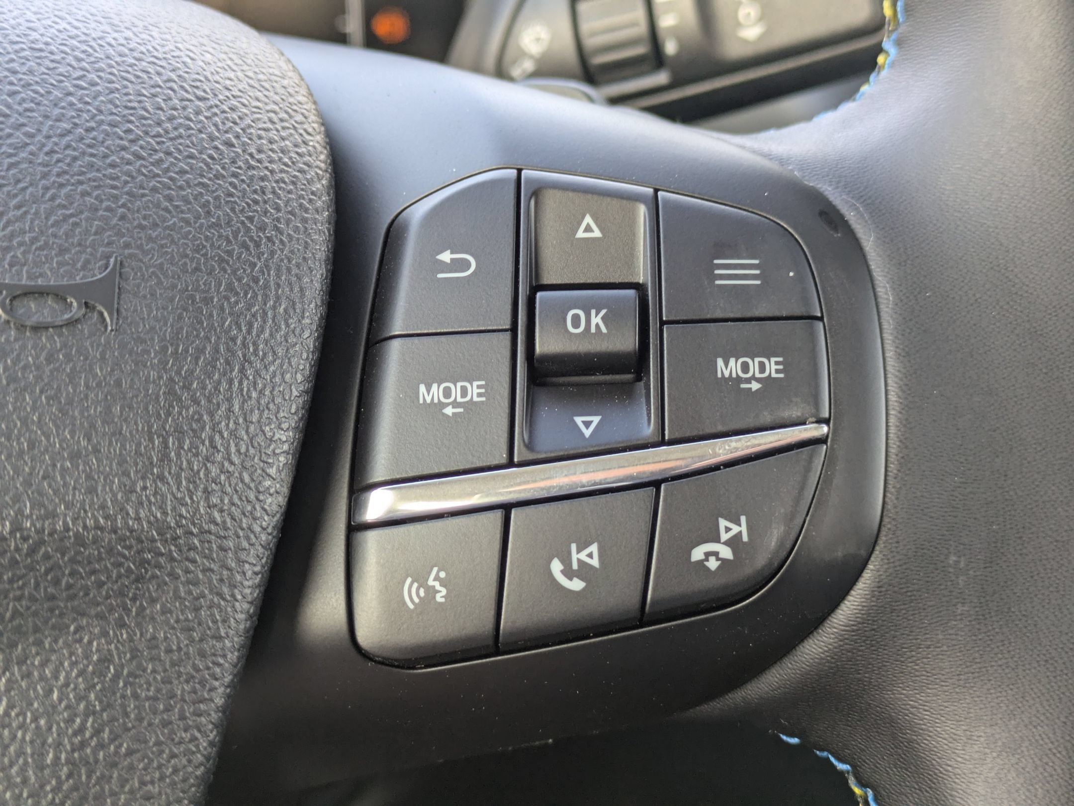New 2026 Ford Maverick Lobo AWD/4WD image 15