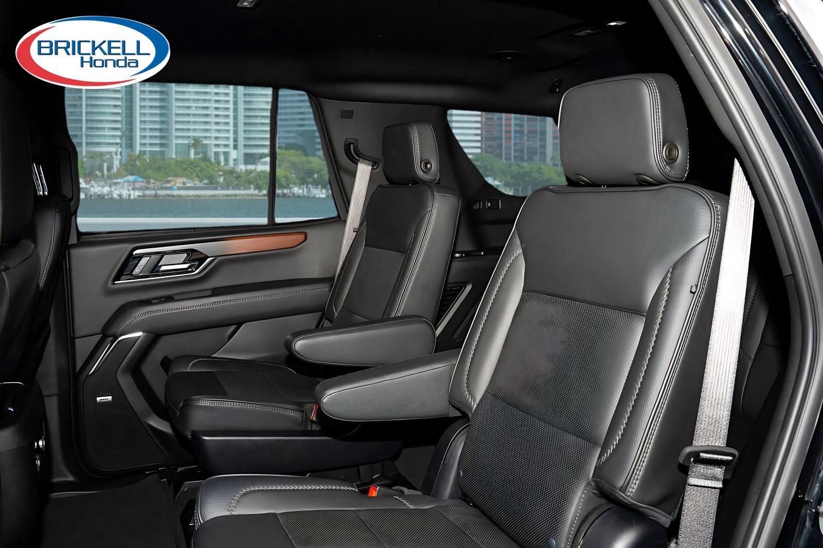 Used 2025 GMC Yukon Denali AWD/4WD image 18