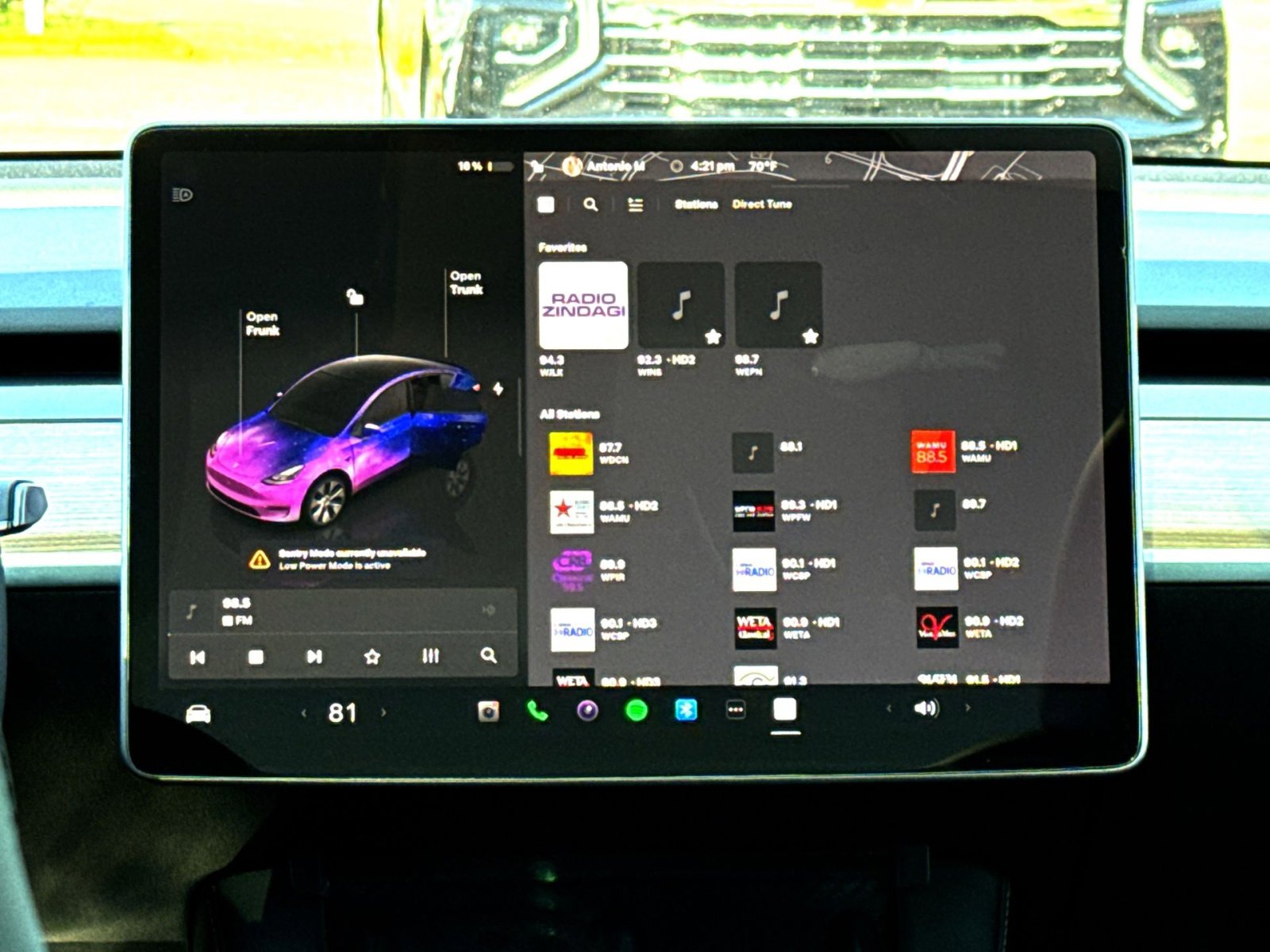 Used 2024 Tesla Model Y Long Range AWD/4WD image 18