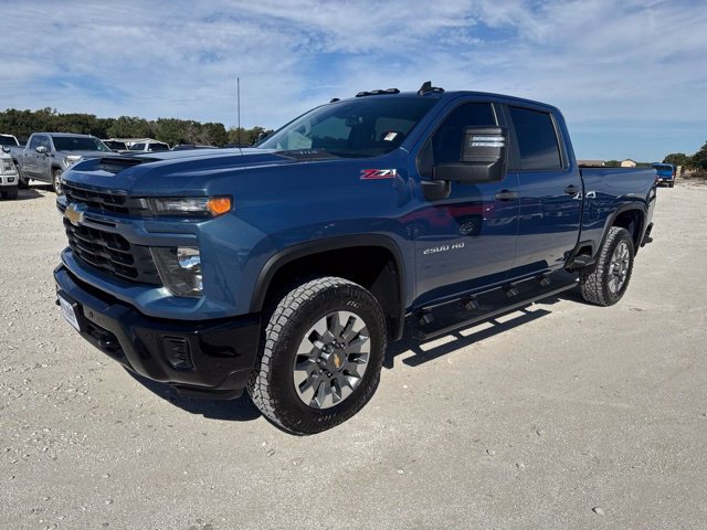 Used 2025 Chevrolet Silverado 2500 Custom w/ Custom Value Package AWD/4WD image 1
