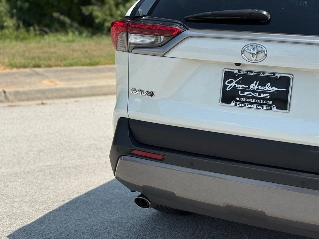 Used 2019 Toyota RAV4 Limited FWD image 13
