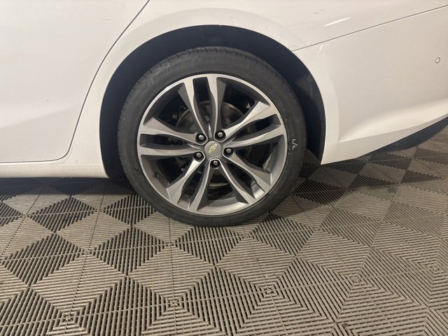 Used 2020 Chevrolet Malibu Premier image 45