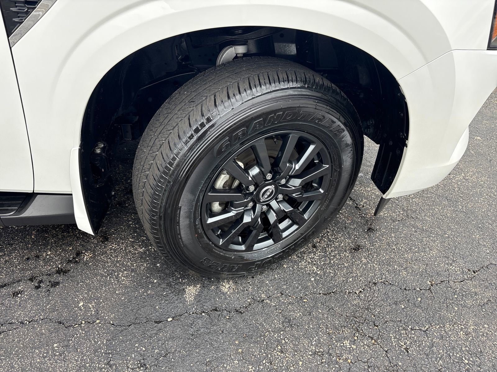 Used 2025 Nissan Armada SV AWD/4WD image 33