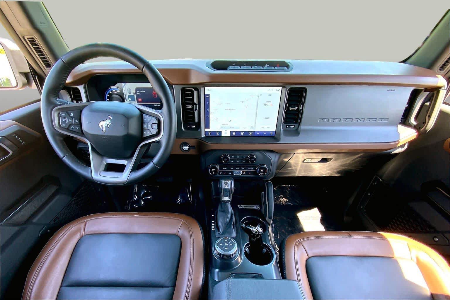 Used 2024 Ford Bronco Outer Banks AWD/4WD image 16
