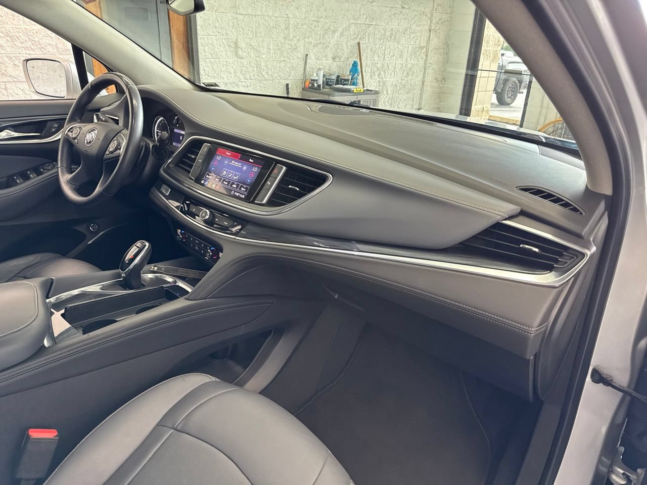 Used 2020 Buick Enclave Essence AWD/4WD image 53