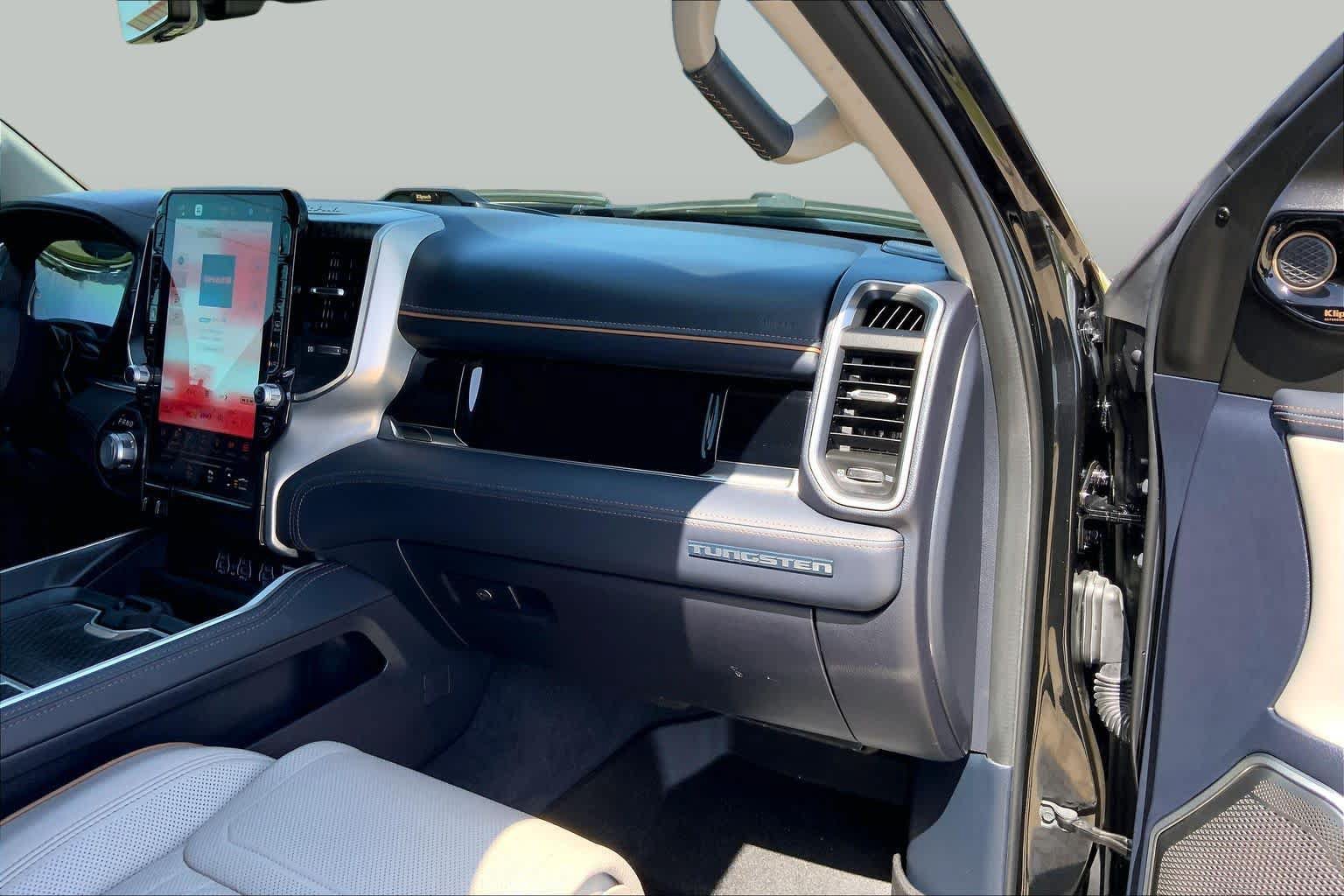 Used 2025 RAM 1500 Tungsten AWD/4WD image 37