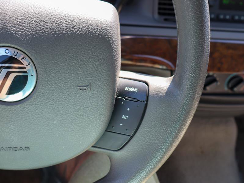 Used 2008 Mercury Grand Marquis GS image 16