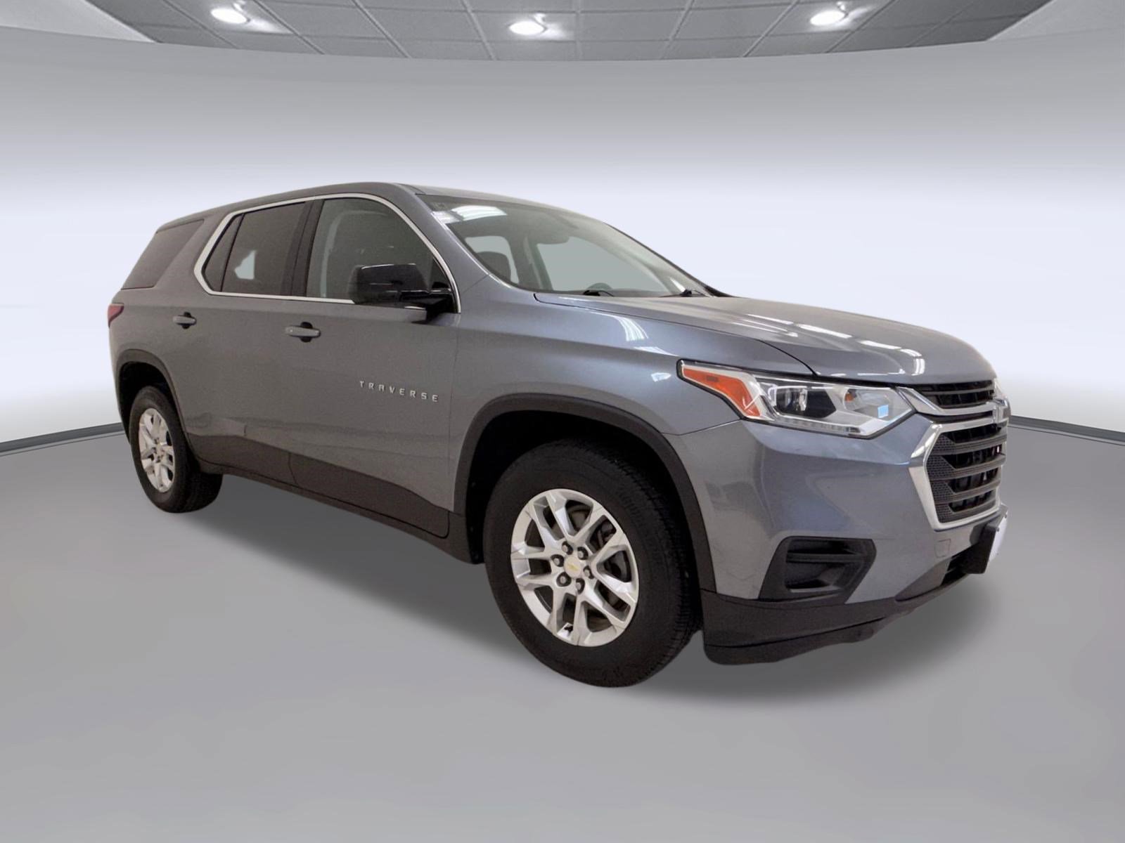 Used 2020 Chevrolet Traverse LS w/ LPO, Floor Liner Package FWD image 7