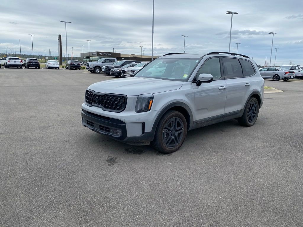 Used 2025 Kia Telluride SX Prestige X-Line image 3