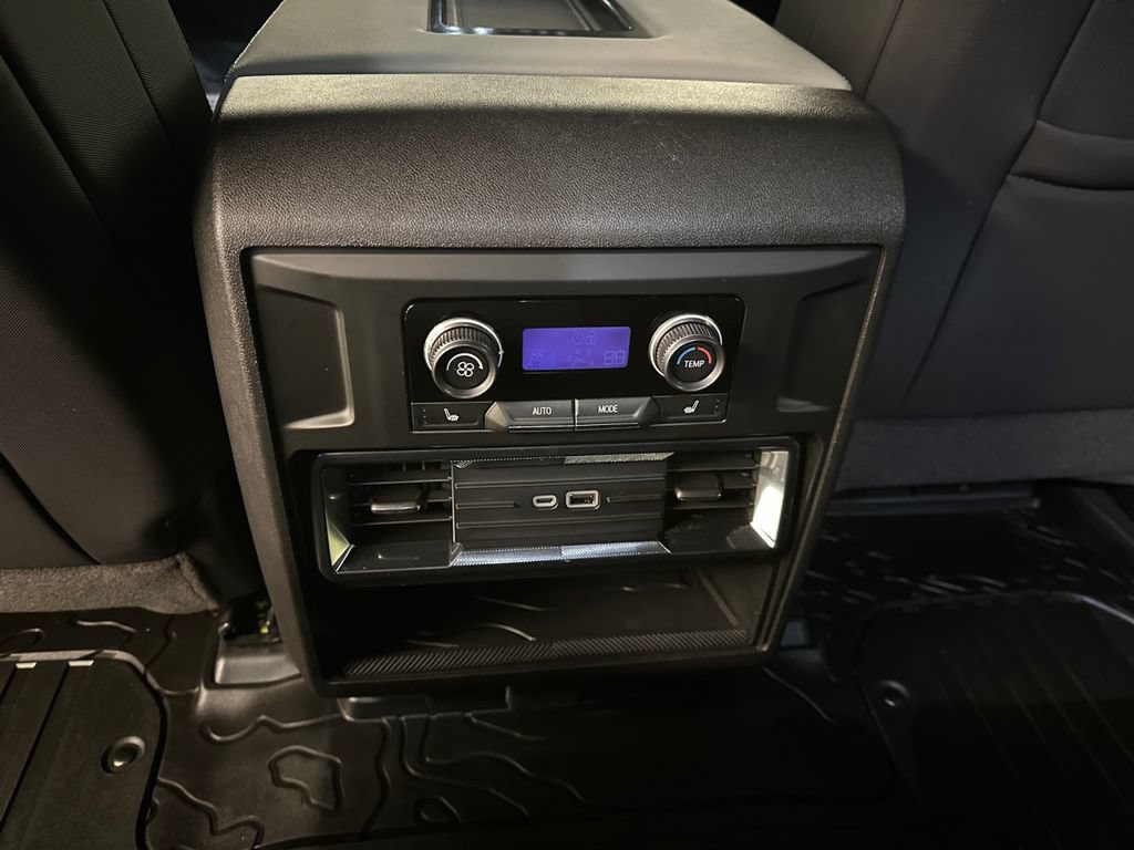 Used 2026 GMC Hummer EV SUV AWD/4WD image 25