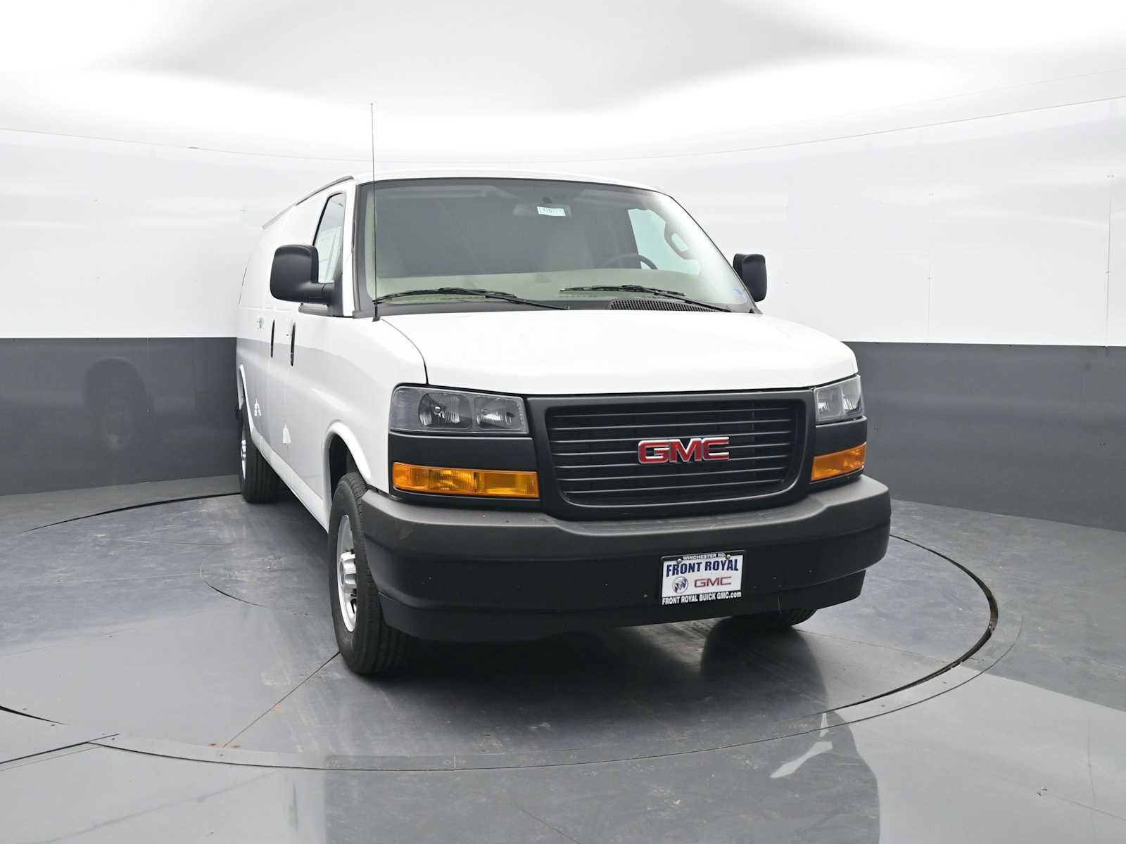 New 2026 GMC Savana 3500 Extended RWD image 2
