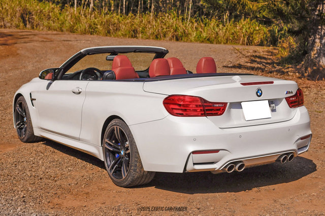 Used 2015 BMW M4 Convertible image 6