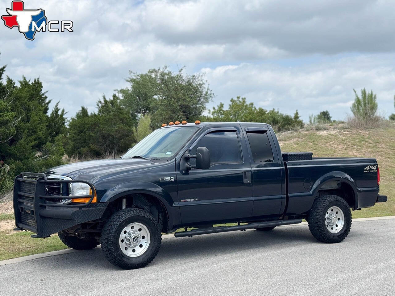 Used 2000 Ford F250 XLT image 9