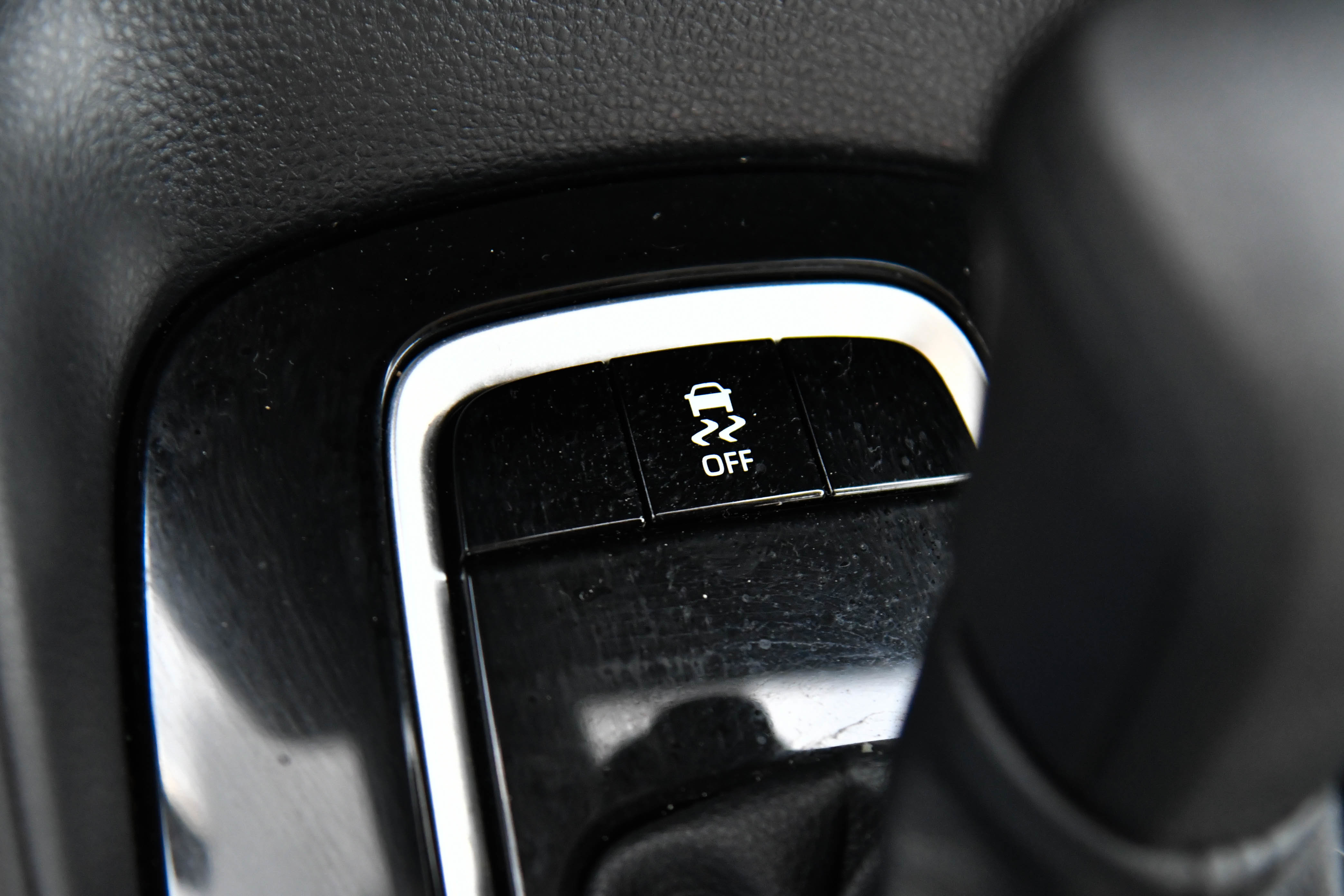 Used 2025 Toyota Corolla LE FWD image 25