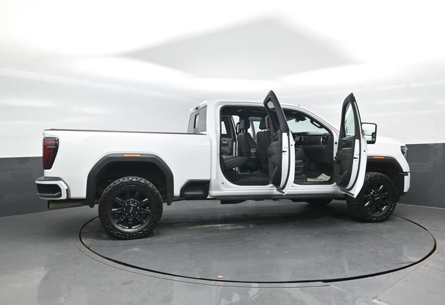 Used 2024 GMC Sierra 2500 AT4 w/ Max Trailering Package image 26