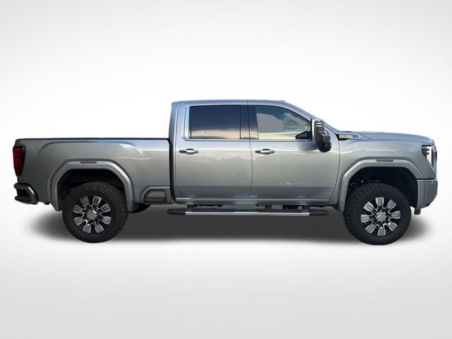 Used 2024 GMC Sierra 2500 Denali w/ Denali Reserve Package AWD/4WD image 6