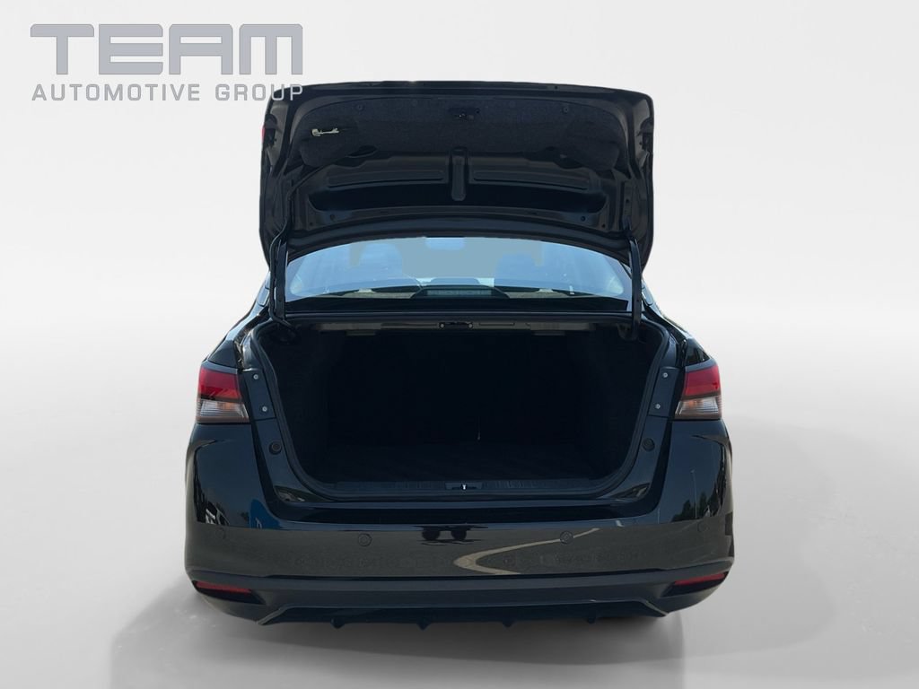 Used 2025 Nissan Versa SV FWD image 13