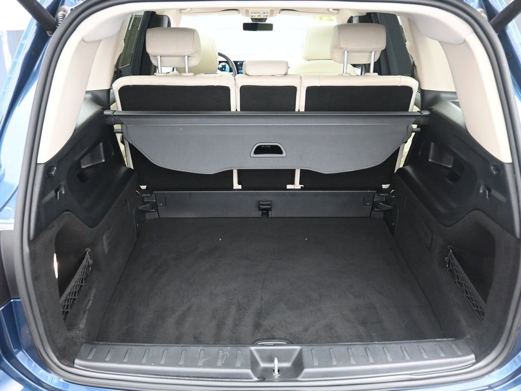 Used 2021 Mercedes-Benz GLB 250 w/ Premium Package image 23