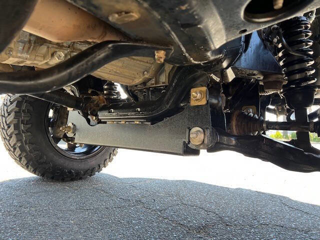 Used 2019 Toyota Tacoma TRD Sport image 12