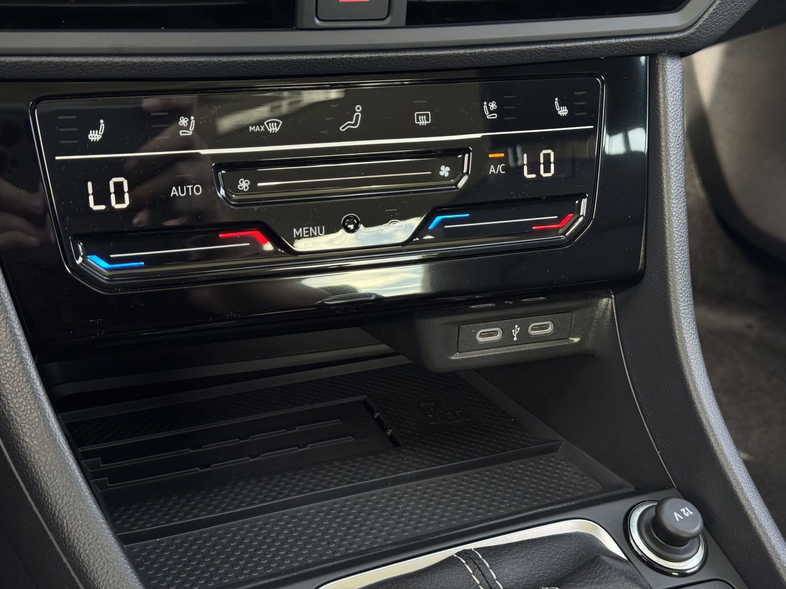 New 2026 Volkswagen Jetta SEL image 18