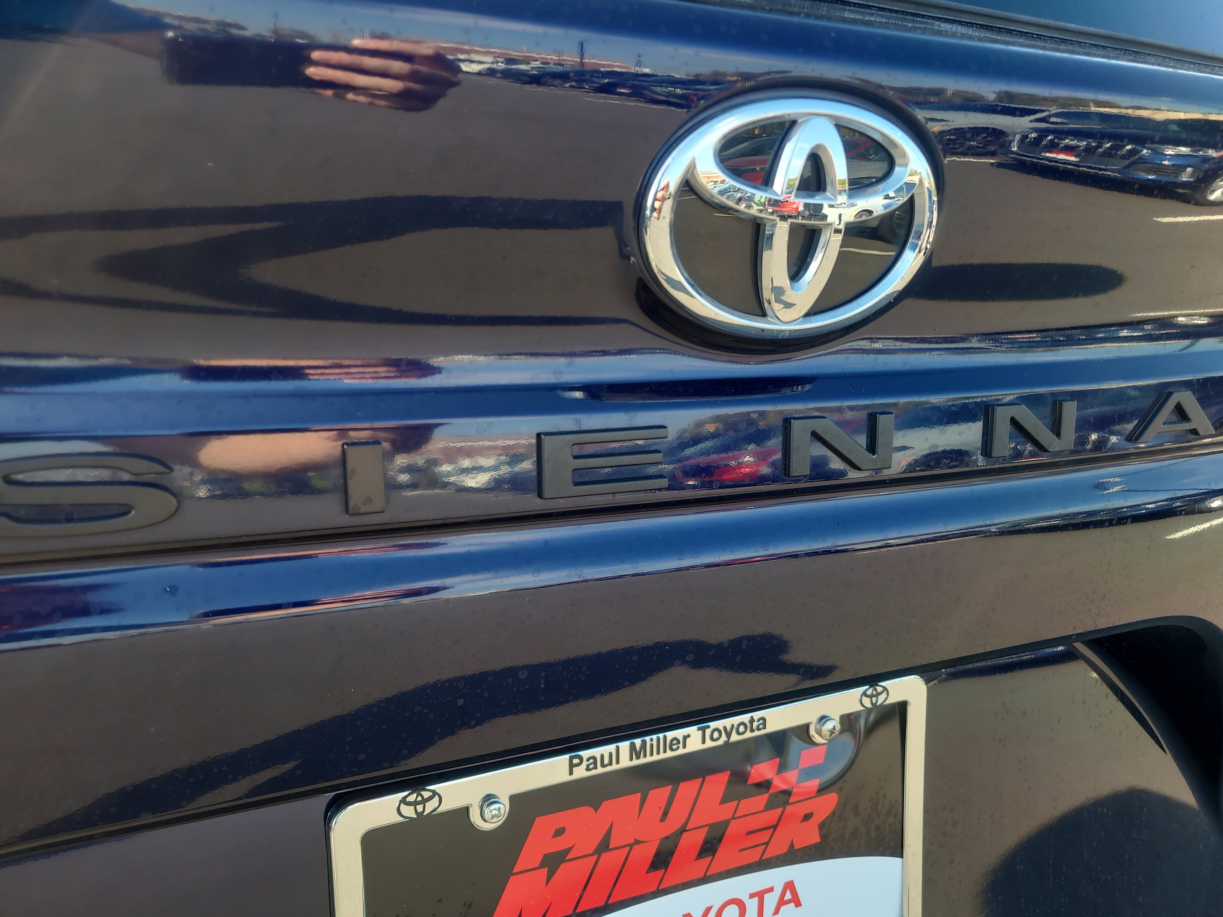 Certified 2026 Toyota Sienna XLE FWD image 30