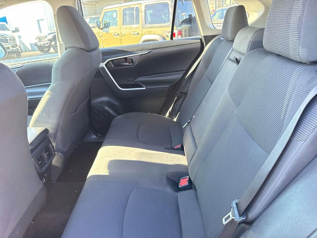 Used 2024 Toyota RAV4 LE image 10