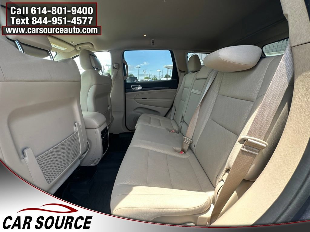 Used 2021 Jeep Grand Cherokee Laredo AWD/4WD image 17