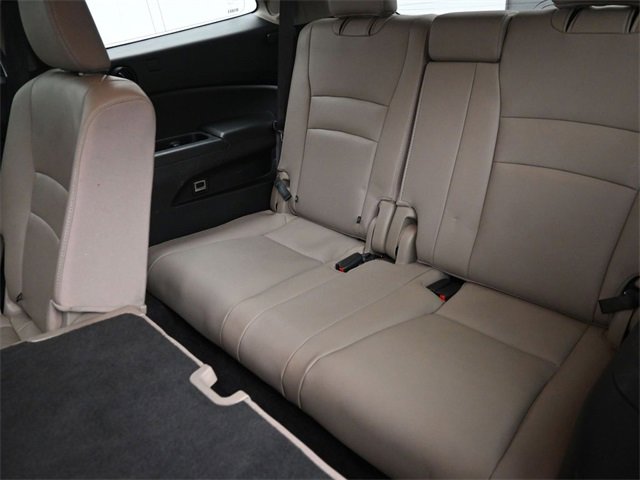 Used 2017 Honda Pilot Touring image 23