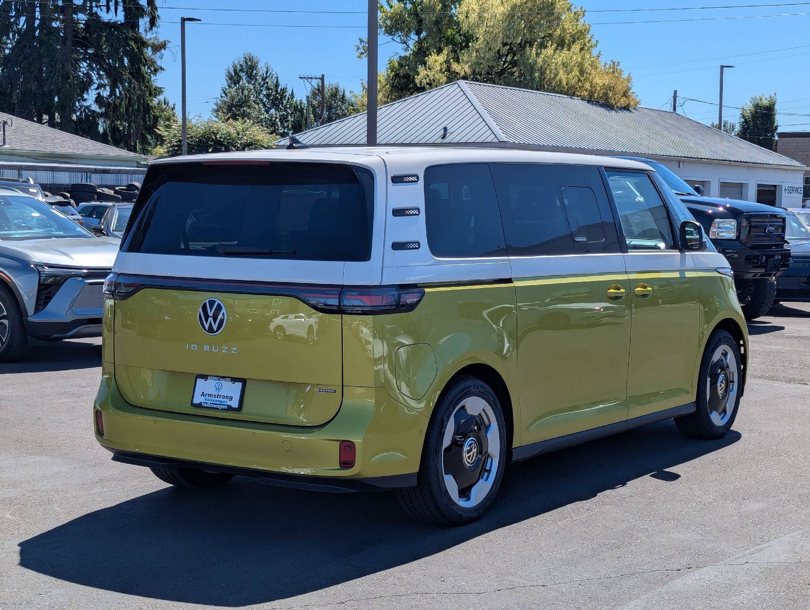 New 2025 Volkswagen ID. Buzz Pro S Plus AWD/4WD image 5