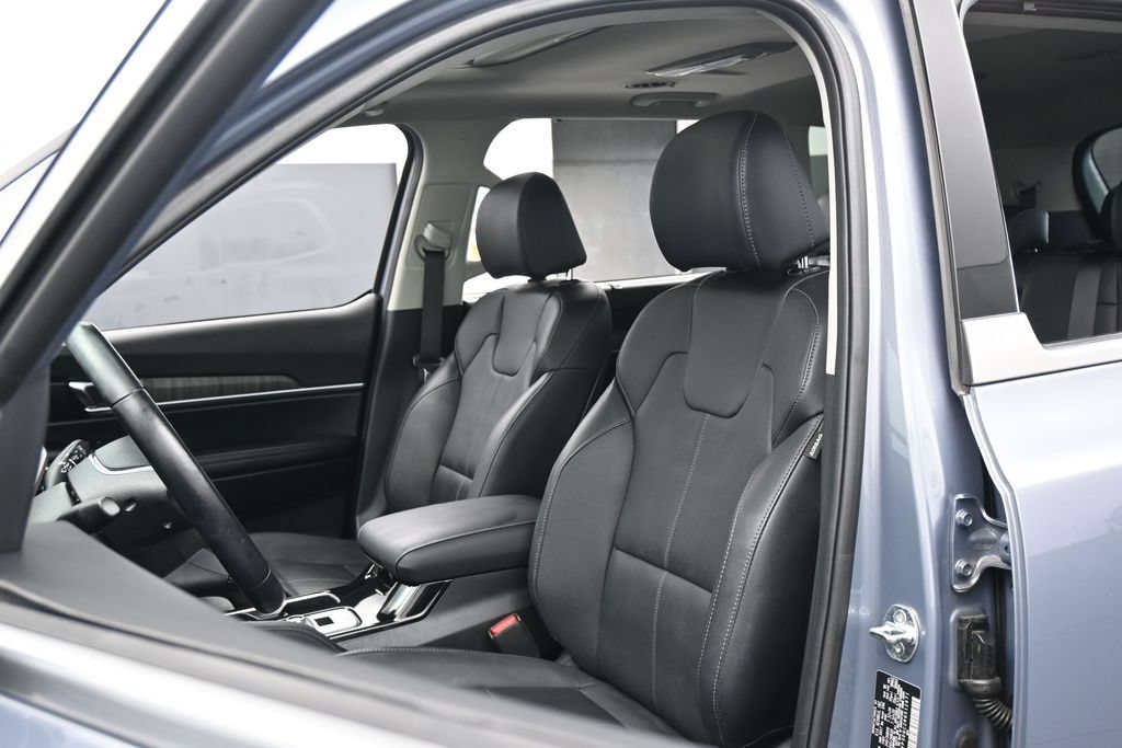 Used 2024 Kia Telluride EX AWD/4WD image 10