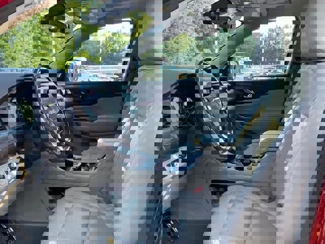 Certified 2022 GMC Acadia SLT w/ Technology Package image 14