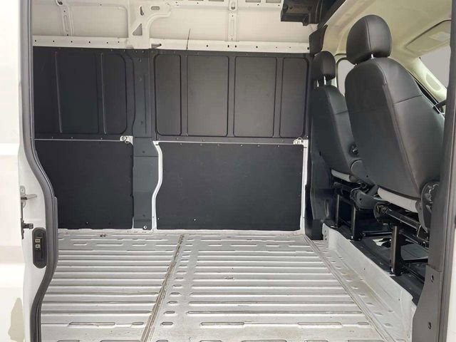 Used 2025 RAM ProMaster 2500 w/ Convenience Group FWD image 21