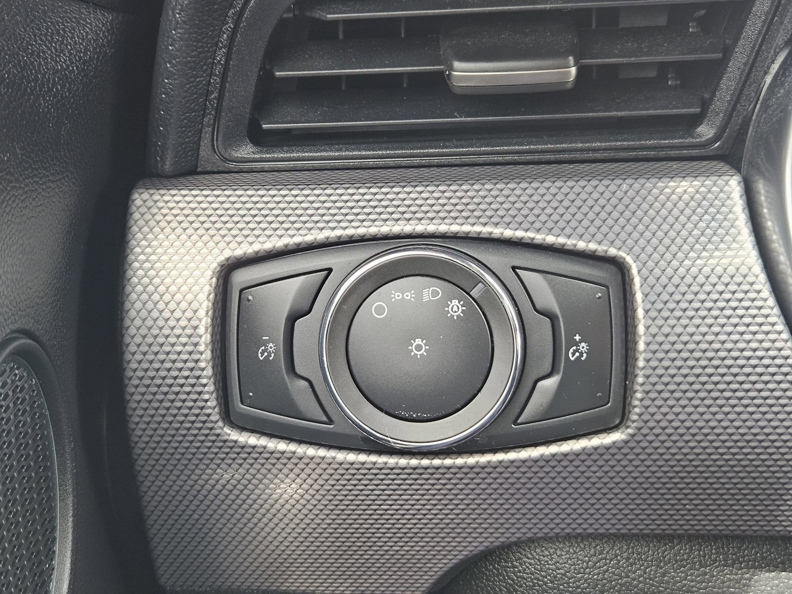 Used 2020 Ford Mustang Coupe w/ Equipment Group 101A RWD image 21