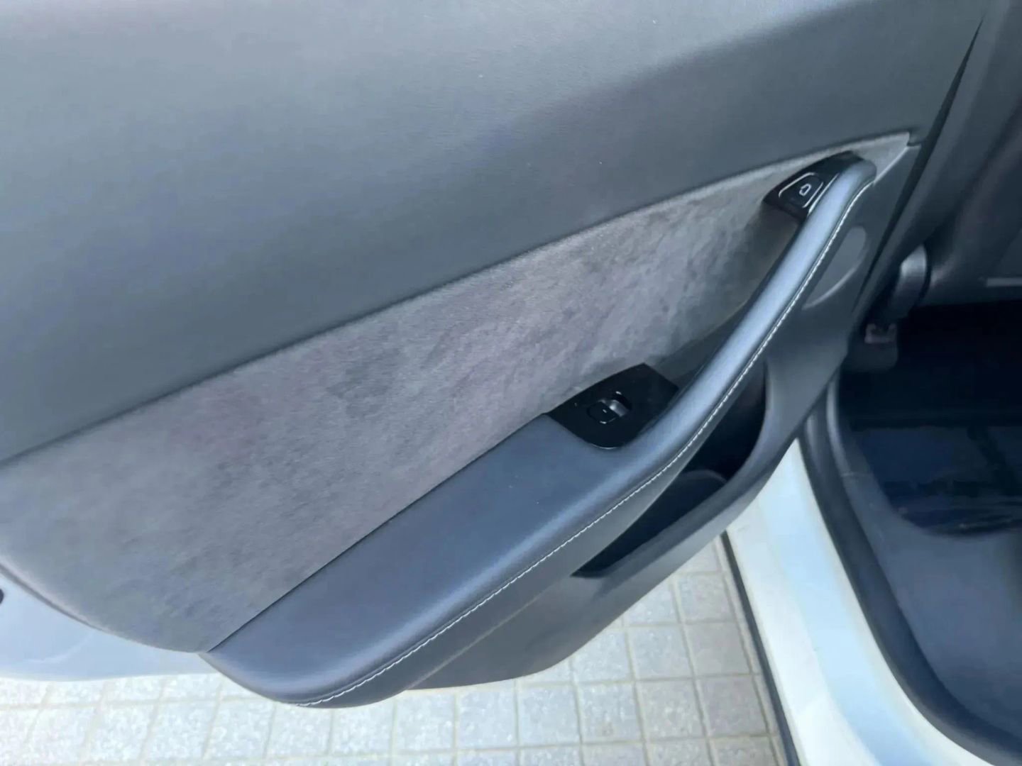 Used 2021 Tesla Model Y Long Range image 28